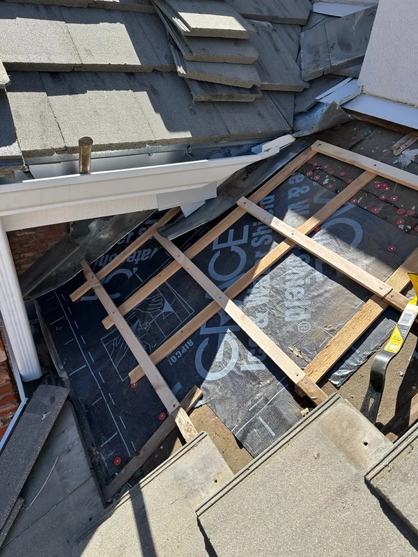 Roof framing going in over new underlayment